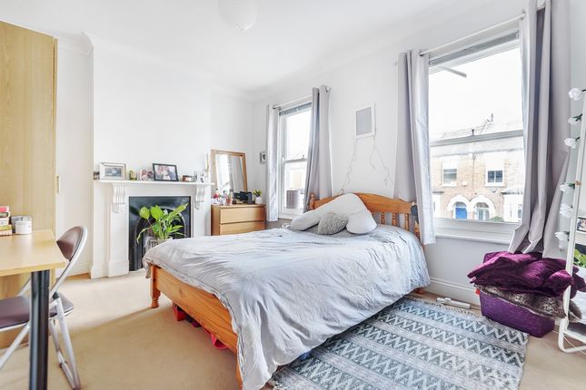 82, Brocklebank Road, London photo 2