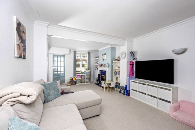 166, Leylands Road, West Sussex photo 4