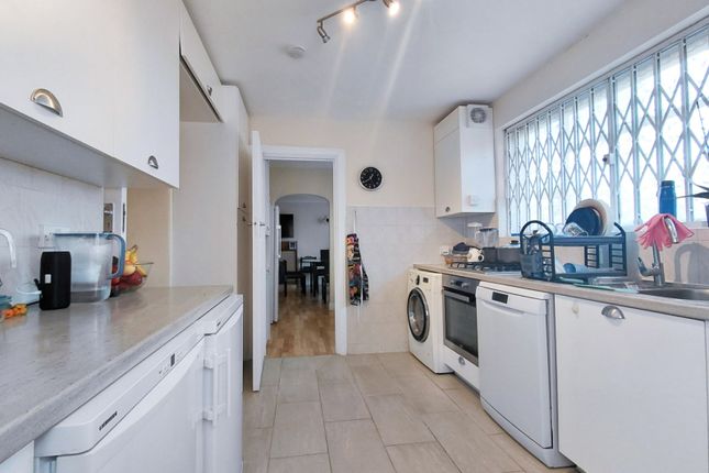 50, Chatsworth Road, London photo 5