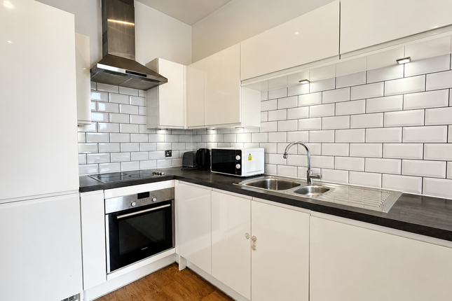 Flat 7, Slough photo 2