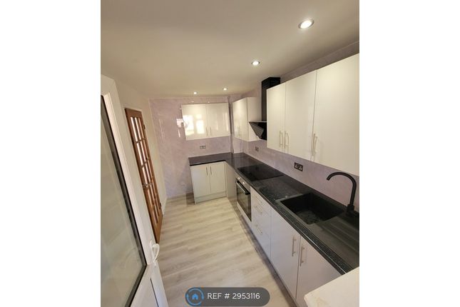 Probyn Close, Northampton photo 4