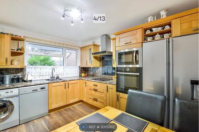 Crosslands, Stantonbury, Milton Keynes photo 3