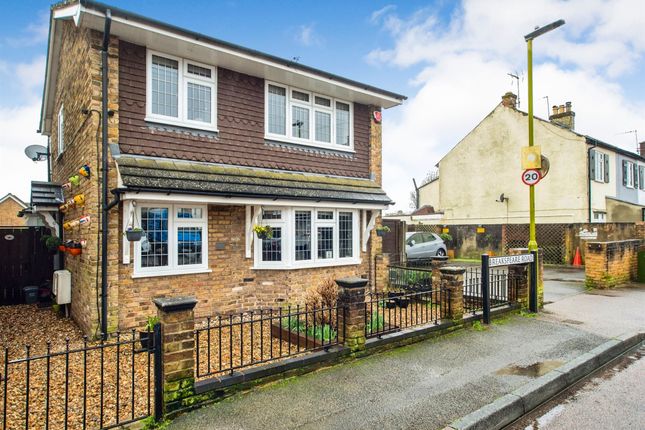Thumbnail Detached house for sale in Breakspeare Road, Abbots Langley