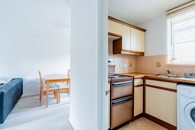 Flat for sale in Tiffany Court, Redcliff Mead Lane, Bristol