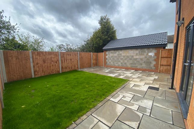 2b, Simpson Avenue, RUSHDEN photo 5