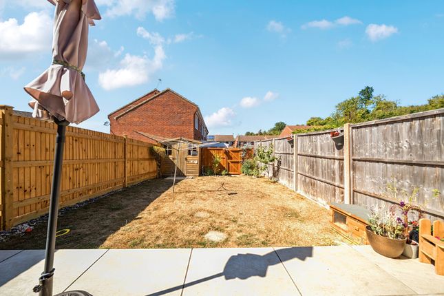75, Glendale, Swanley photo 4