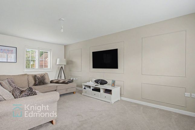 14 Chapelfield Way, Maidstone photo 4