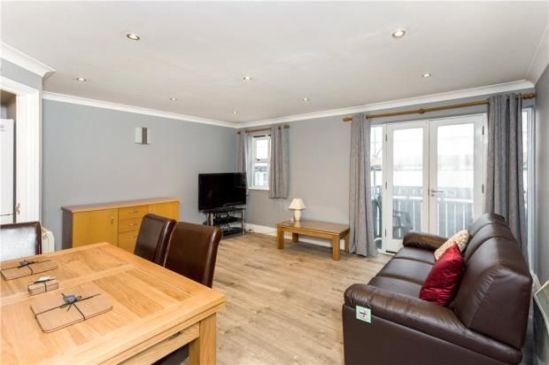 2 Bed Flat To Rent In Springview Heights 26 Bermondsey Wall