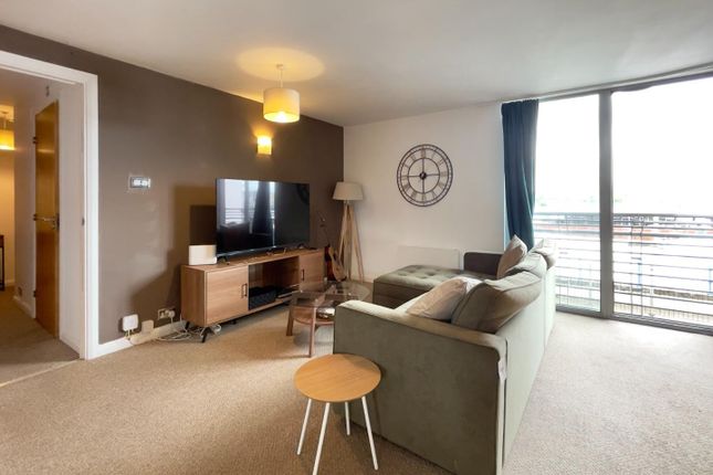 3 Ty Gwalia, Pierhead View, Penarth Marina photo 4