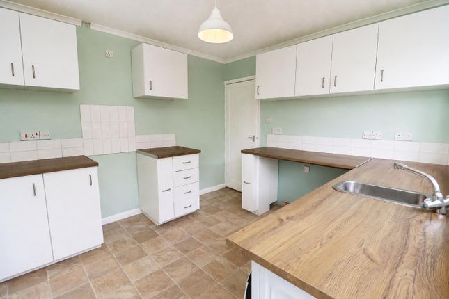 28, Chapel Fields, Holme On Spalding Moor photo 2