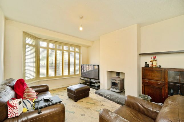 11, Poplar View, BRADFORD photo 3
