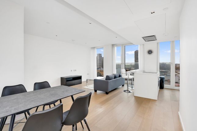 Thumbnail Flat to rent in Upper Ground, Blackfriars