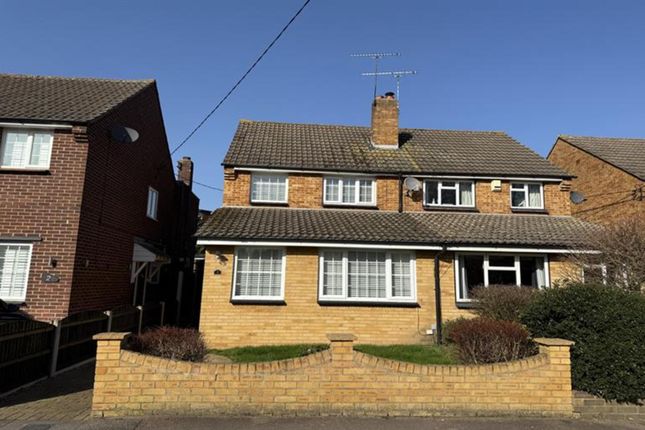 2-bed house on 4 Laura Drive, Hextable, SWANLEY, £395,000