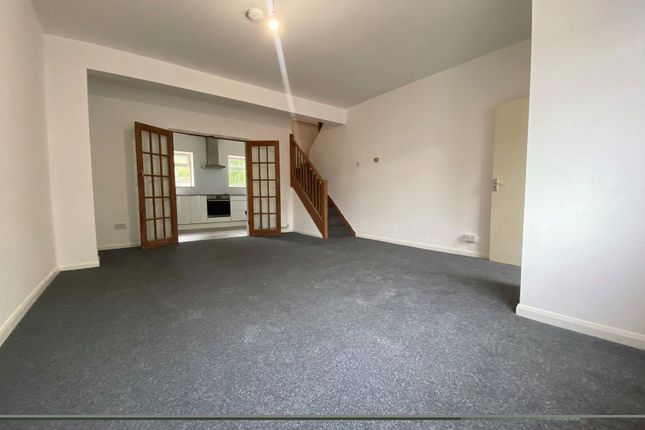 6, Holliers HIll, East Sussex photo 2