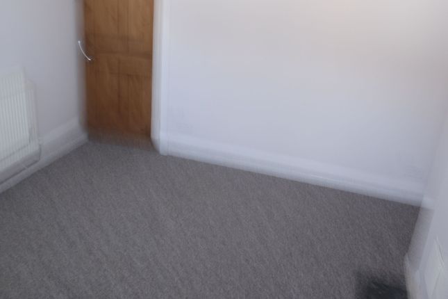31, Bassett Street , South Wigston, Leicester.  photo 4
