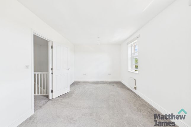 20 Propelair Way, Colchester photo 5