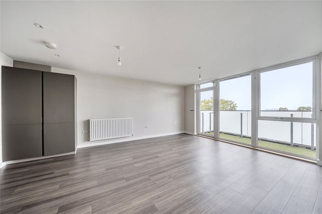 Flat 17,, Summit House, West Wickham photo 3