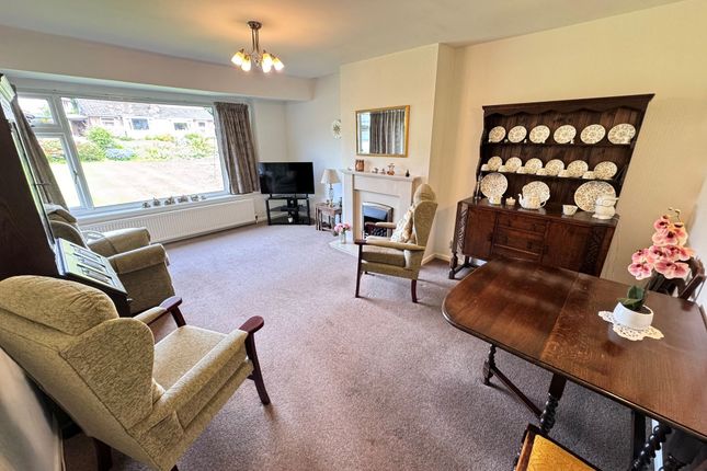 20 Park View Drive, High Peak photo 2