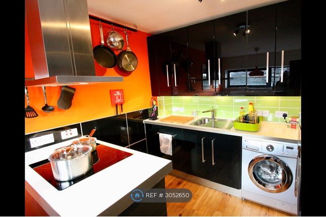 Flat, Clyde Street, Glasgow photo 4
