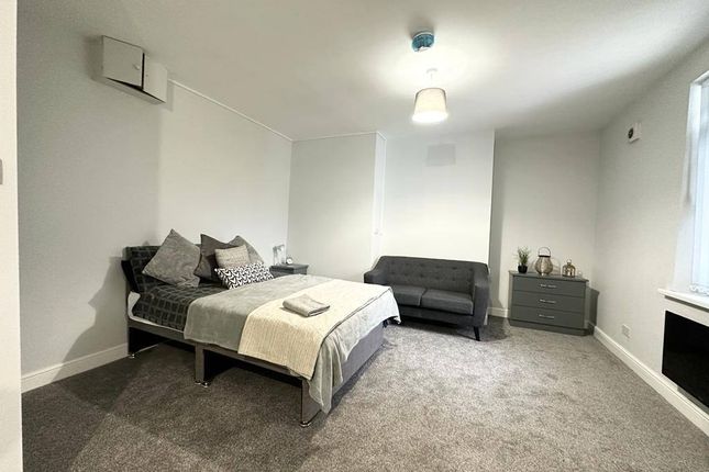 4 Bedroom , HMO , Carlton Road, Barnsley