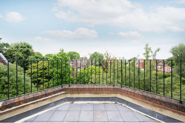 Thumbnail Flat for sale in Wedderburn Road, London