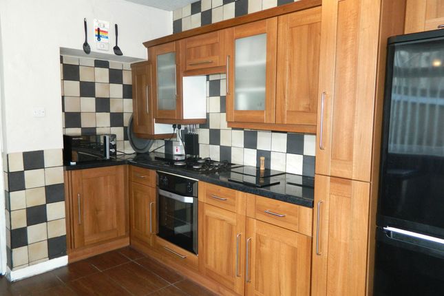 2 Duffryn Street, Pontlottyn photo 3