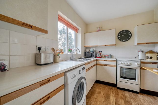 6, Shergold Way, Cookham photo 4