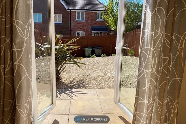 Vaughan Close, Dartford photo 2