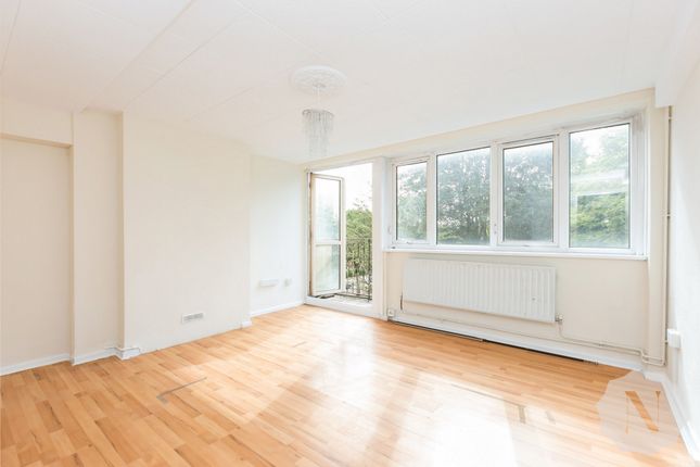 Thumbnail Flat for sale in Cromwell House, Croydon