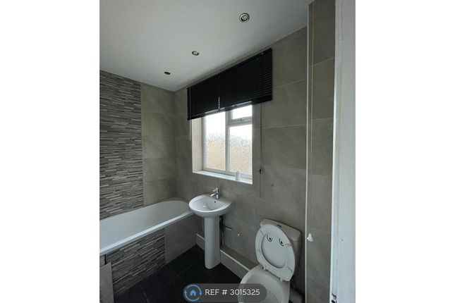 Elmfield Road, Hebburn photo 4