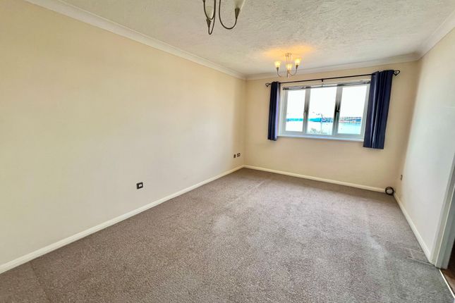 47, Southampton photo 3