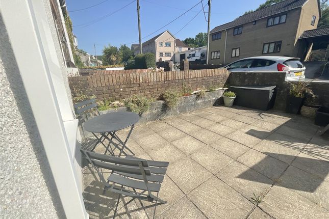 53, Heol Morlais, Kidwelly photo 3