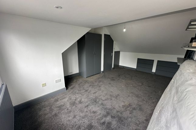 225 Mackintosh Place, Cardiff photo 3