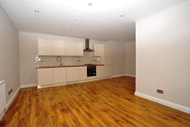 Flat 4, 9, Paynes Park, Hitchin photo 4