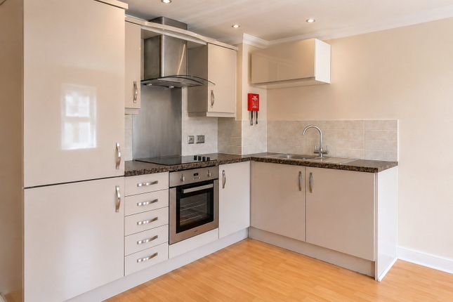 2, Flacks Mews, Epping, Essex photo 2