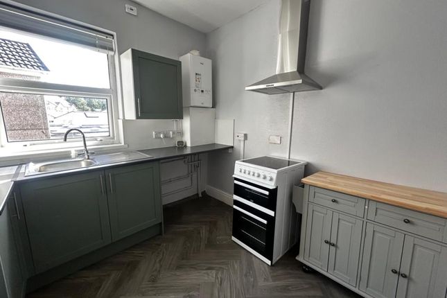 106 James Street, Llanelli Carmarthenshire, LLANELLI TOWN CENTRE photo 4