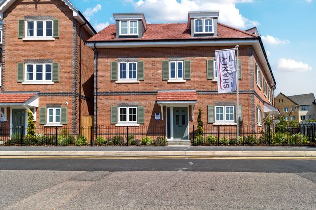 3 Moor Lane,, Moorfield Mews, Surrey photo 3
