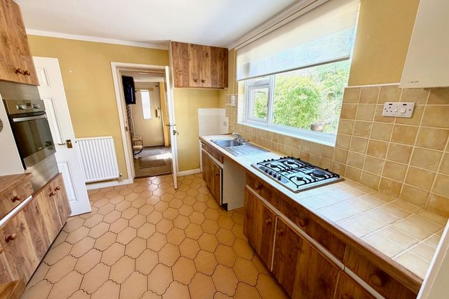 3 Parsons Way, Swindon photo 3
