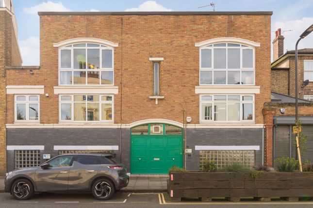 Terraced house for sale in Ardleigh Road, Hackney