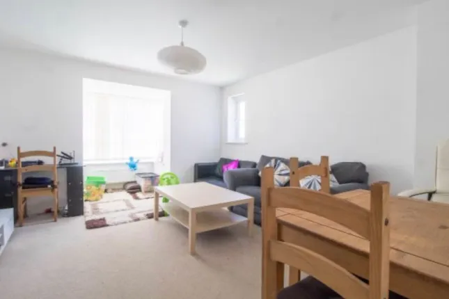 16, The Moorings, Coventry photo 4