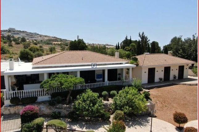 Detached bungalow for sale in Qfm5+J48, Konia, Cyprus