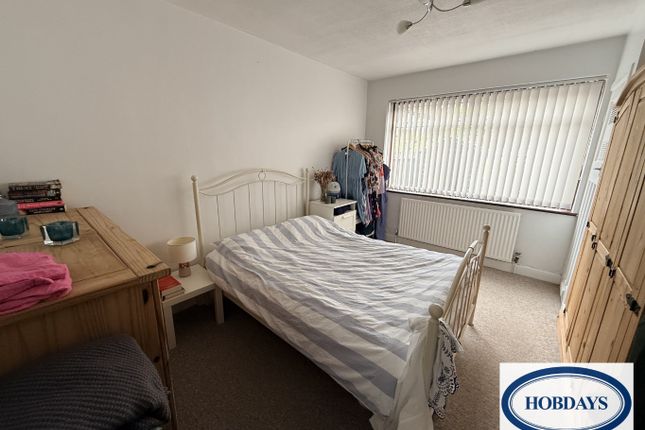 64, Strafford Gate, Potters Bar photo 4