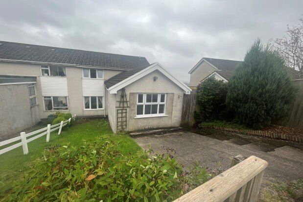 Thumbnail Property to rent in Parcydelyn, Carmarthen