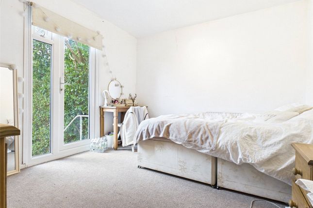 123, Staplefield Drive, Brighton photo 4