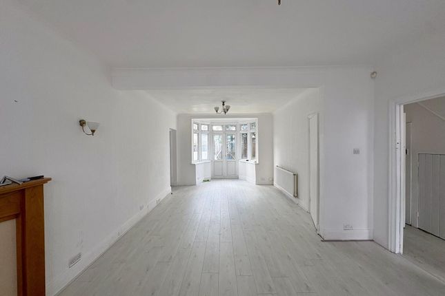 11, Sandringham Road, Barking photo 2