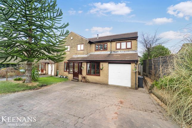 12, Reeds Close, Reedsholme photo 3