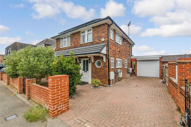12, Beach Approach, Sheerness photo 2