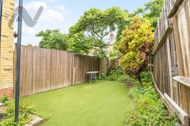 175, Farrant Avenue, London photo 4