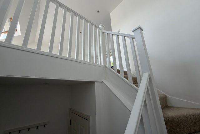 356b, Malden Road, Worcester Park photo 2