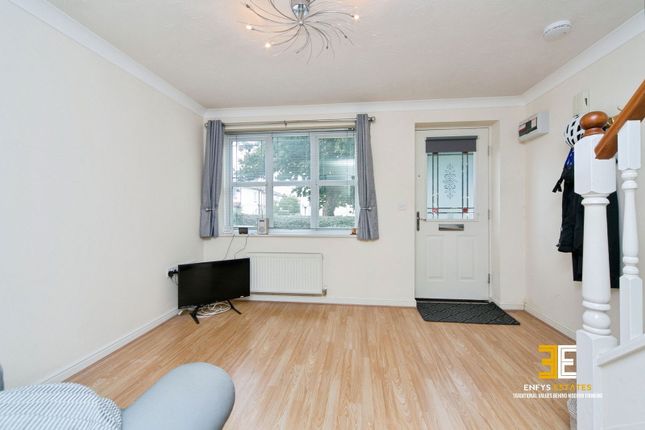 8, Cysgod Y Bryn, Colwyn Bay photo 3